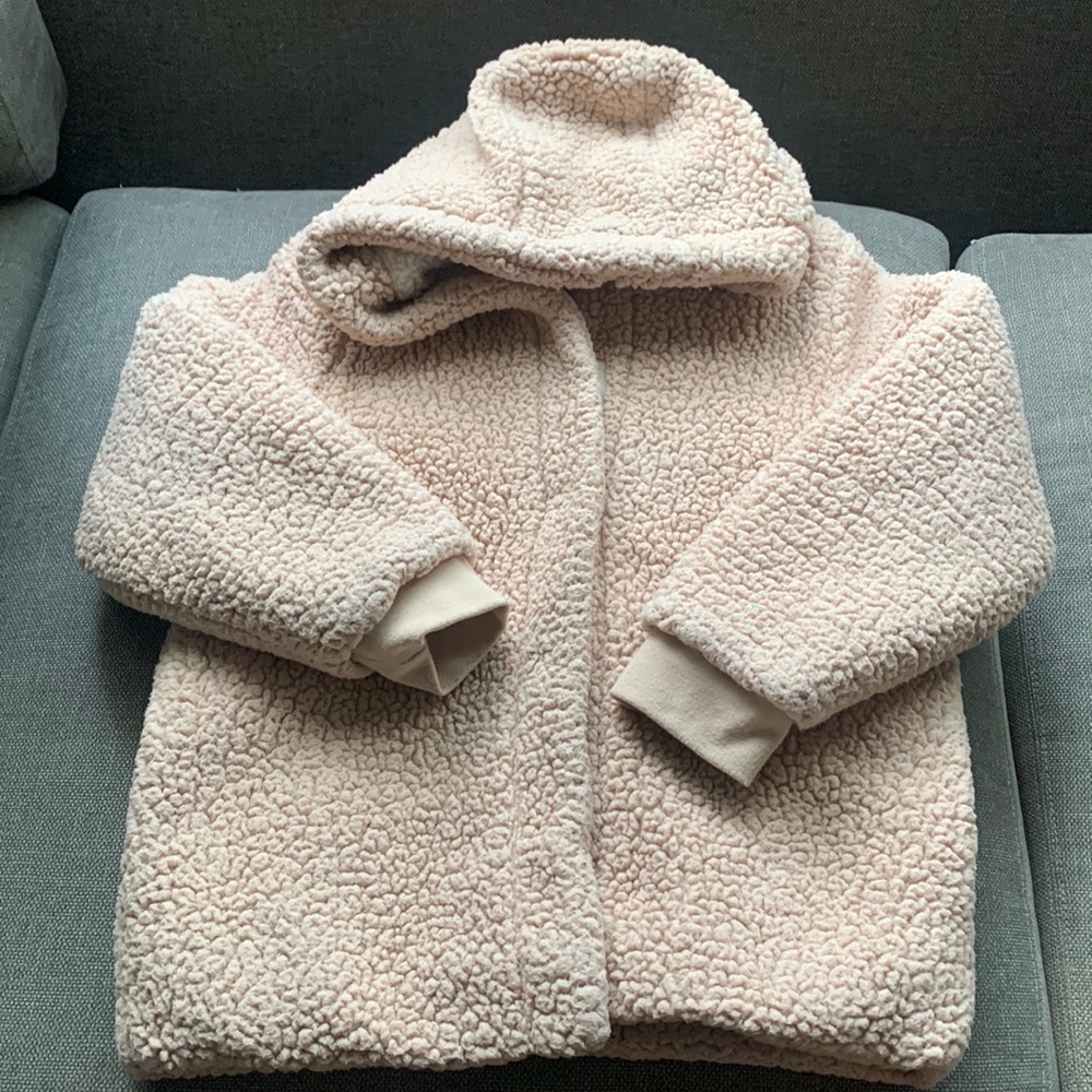 Cat &Jack Sherpa jacket with plush lining. Size L (10/12)
